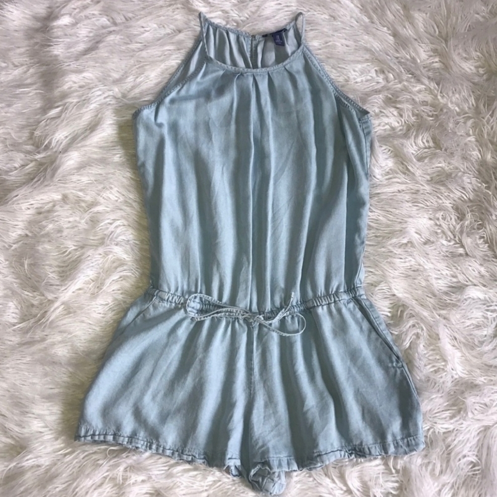 GAP Chambray Denim Light Blue Romper Women's Medium M Halter Neck Sleeveless